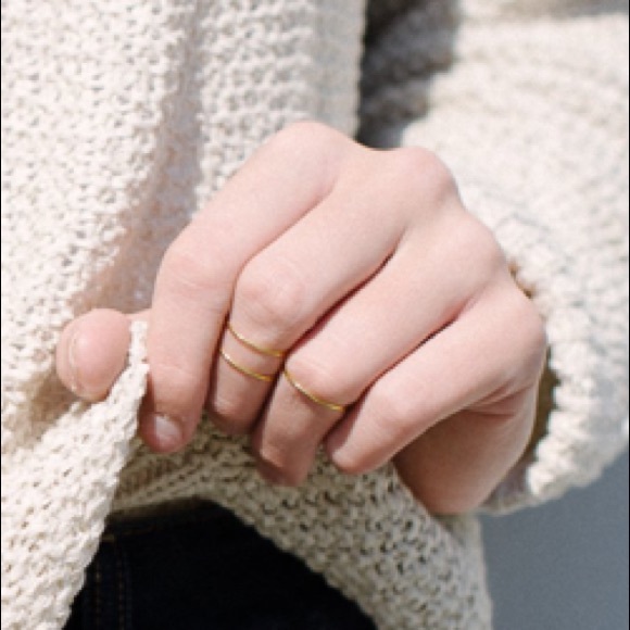 SoldoutCuratedLuxury - Picture 2 of 8